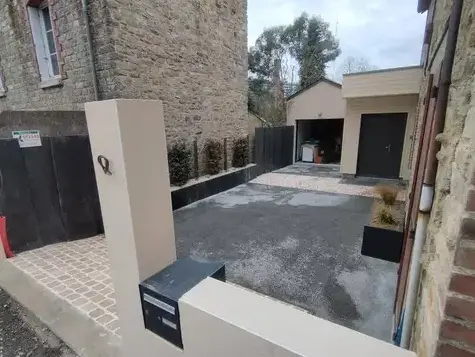 aménagement extérieur Sens-de-Bretagne-1